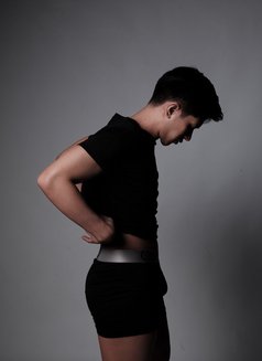 Yuki - Male escort in Manila Photo 7 of 15