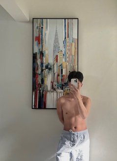Yuki - Male escort in Manila Photo 8 of 15