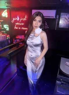 Yuki Ika - Acompañantes transexual in Manila Photo 4 of 5