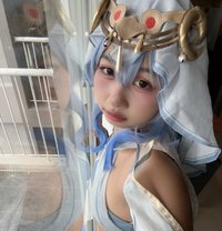 Yuki - puta in Jakarta Photo 4 of 8