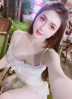 Yuna Baby Lovely Sexy - puta in Bangkok Photo 18 of 20