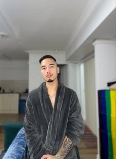 Yuki Satto Japanese Filo Arrived! - Male escort in Brisbane Photo 13 of 25