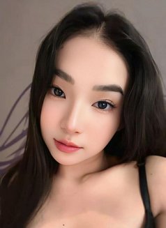 Yukina - escort in Makati City Photo 7 of 9