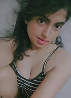 Yukti Real Meet and Cam Show - escort in Mumbai Photo 1 of 1