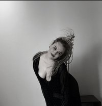 Yulia - escort in Al Manama