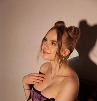 Yulia - puta in Dubai