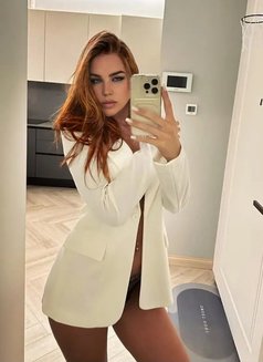 Yulia - puta in Kuala Lumpur Photo 6 of 9