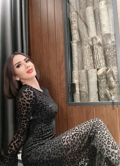 Yulia - Transsexual escort in İstanbul Photo 13 of 19