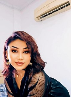 Yuliz - escort in Muscat Photo 5 of 5