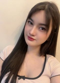 Yumi Cheng - escort in Taipei Photo 4 of 11