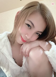 Yumi - puta in Hong Kong Photo 2 of 2