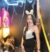 Yumi - escort in Manila