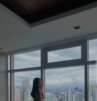 Yumi - puta in Manila