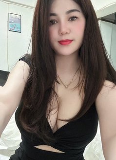 Yumi Good Service - puta in Singapore Photo 7 of 7