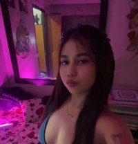 Yumi Hail - puta in Manila