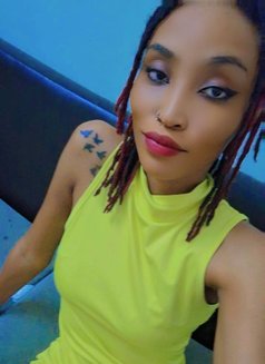 Yumi - escort in Riyadh Photo 1 of 3