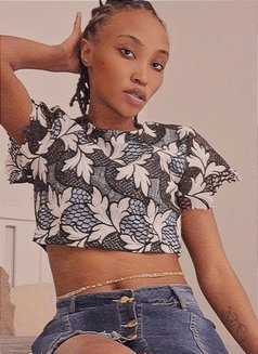 Yumi - escort in Riyadh Photo 3 of 3