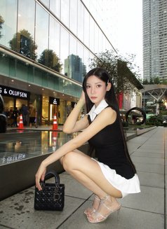 Yumi Ko - escort in Singapore Photo 3 of 7