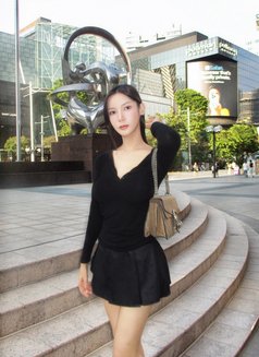 Yumi Ko - escort in Singapore Photo 4 of 7