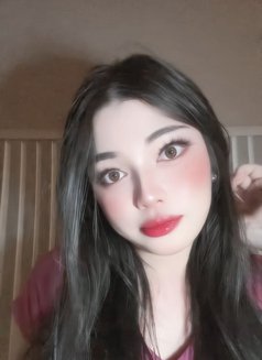 Yumi - Transsexual escort in Abu Dhabi Photo 11 of 12