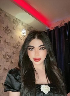 Yumi - Transsexual escort in Abu Dhabi Photo 8 of 14