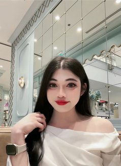 Yumi - Transsexual escort in Abu Dhabi Photo 14 of 14