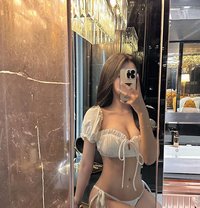 Yumi - Transsexual escort in Abu Dhabi Photo 9 of 13