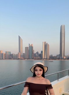 Yumi - Transsexual escort in Abu Dhabi Photo 5 of 11