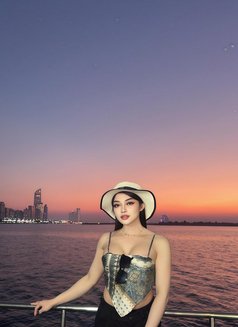 Yumi - Transsexual escort in Abu Dhabi Photo 8 of 11