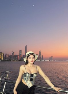 Yumi - Transsexual escort in Abu Dhabi Photo 9 of 11