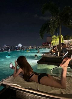 Yumi - Transsexual escort in Abu Dhabi Photo 9 of 11