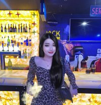 Yumi - Transsexual escort in Abu Dhabi Photo 12 of 12