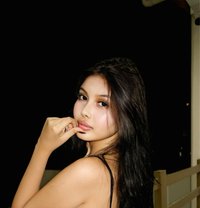 Yumi Sexy - Transsexual escort in Manila