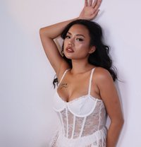 Yumi Star - escort in London
