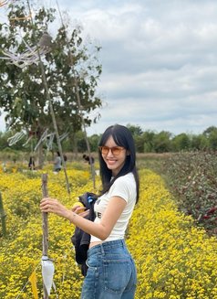 Yumi - escort in Bangkok Photo 4 of 4