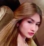 Yumii - Transsexual escort in Makati City Photo 14 of 17