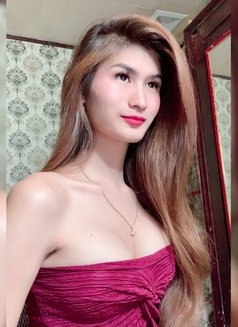 Yumii - Transsexual escort in Makati City Photo 1 of 16