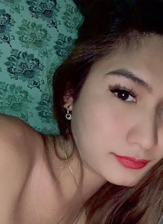 Yumii - Transsexual escort in Makati City Photo 2 of 16