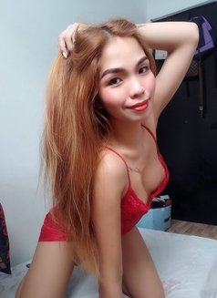 Yumiko - Transsexual escort in Makati City Photo 1 of 4