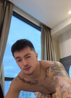 Yumm Jay - masseuse in Bangkok Photo 1 of 6
