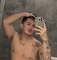 VersaTop_Jay - Transsexual escort in Bangkok