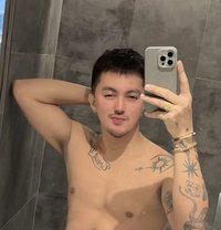 VersaTop_Jay - Transsexual escort in Bangkok