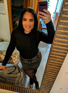 Yummy Ana - masseuse in Marbella Photo 1 of 7