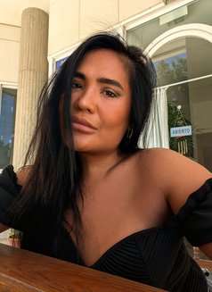Yummy Ana - masseuse in Marbella Photo 9 of 9