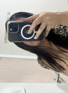 Yummy Clang - escort in Manila Photo 6 of 8