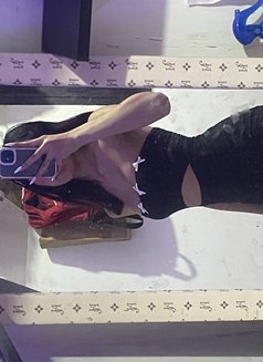 Yummy Eya - puta in Manila Photo 7 of 8