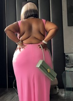 Yummy Mummy - puta in Mombasa Photo 1 of 3