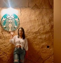 Yummy - Intérprete de adultos in Bangkok