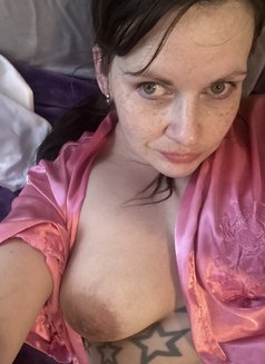 Yummylicious Jenn - escort in London, Ontario Photo 3 of 5
