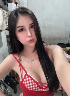 Yuna - puta in Bangkok Photo 8 of 8